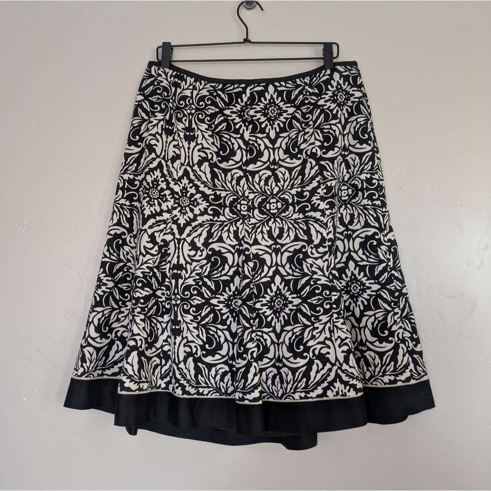 Ann‎ Taylor Skirt Size 18 Black White Damask A-Line Lined Flowy  Classy A Line